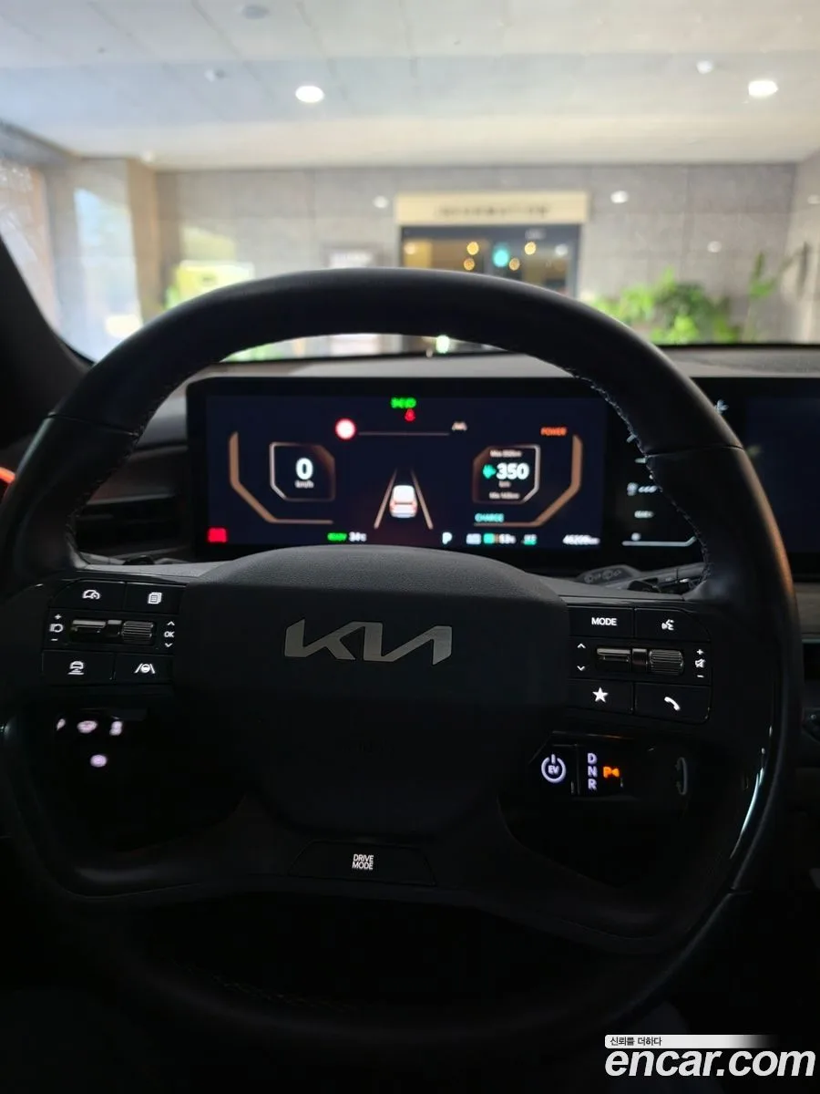 Kia EV9 2WD 2023 — thumbnail 4