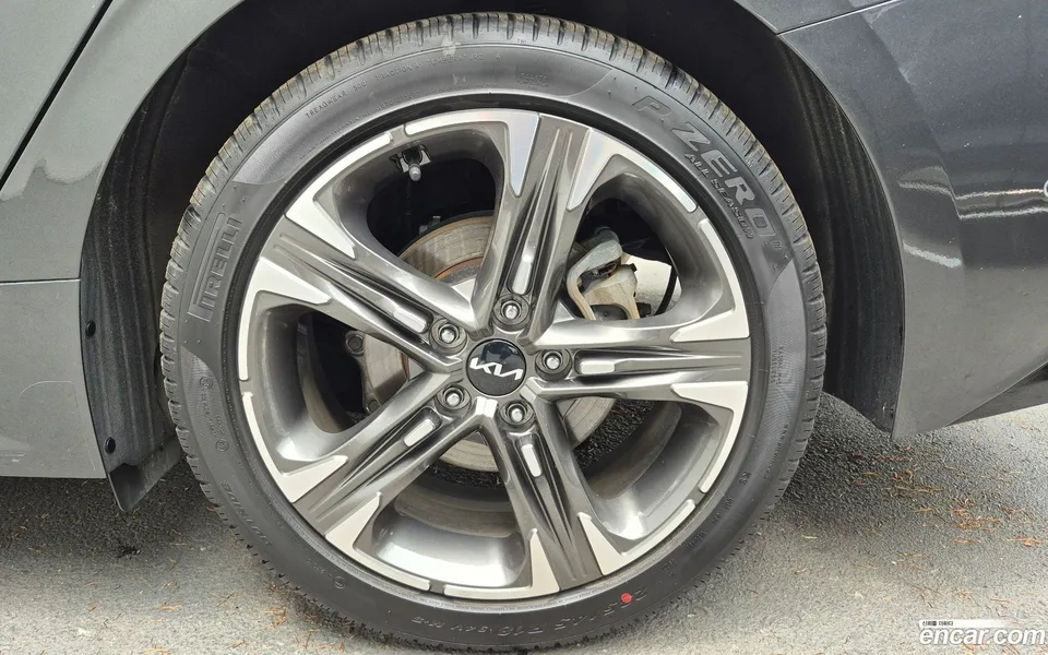 Kia K5 2.0 2023 — thumbnail 5