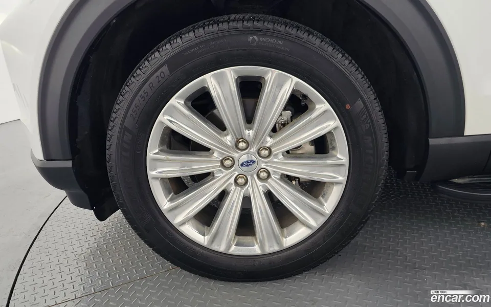 Ford Explorer 2.3 4WD 2023 — thumbnail 2