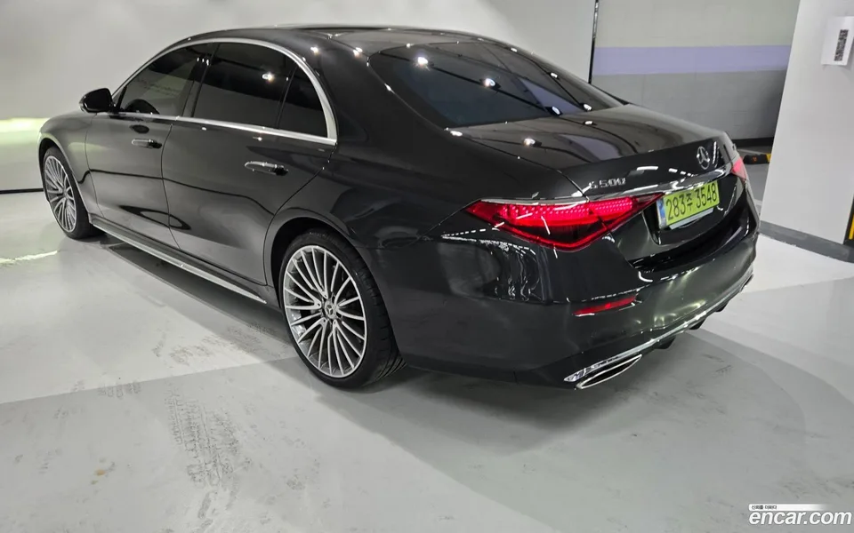Mercedes-Benz S-Class S500L 4MATIC 2025 — thumbnail 3