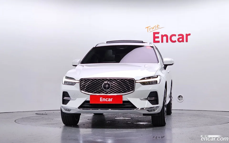 Volvo XC60 B5 2026 — thumbnail 3