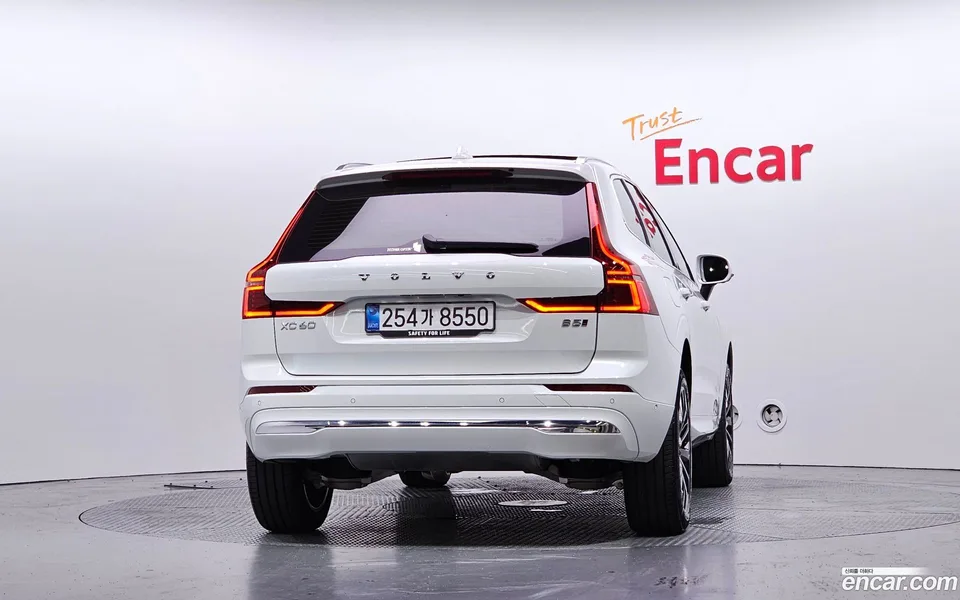 Volvo XC60 B5 2026 — thumbnail 4