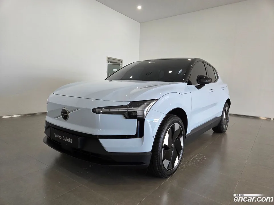 Volvo EX30 2025 — photo 1, buy with delivery to Moscow