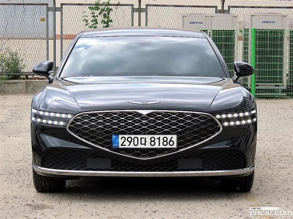 Genesis G90 3.5 AWD 2022 — photo 1, buy with delivery to Moscow