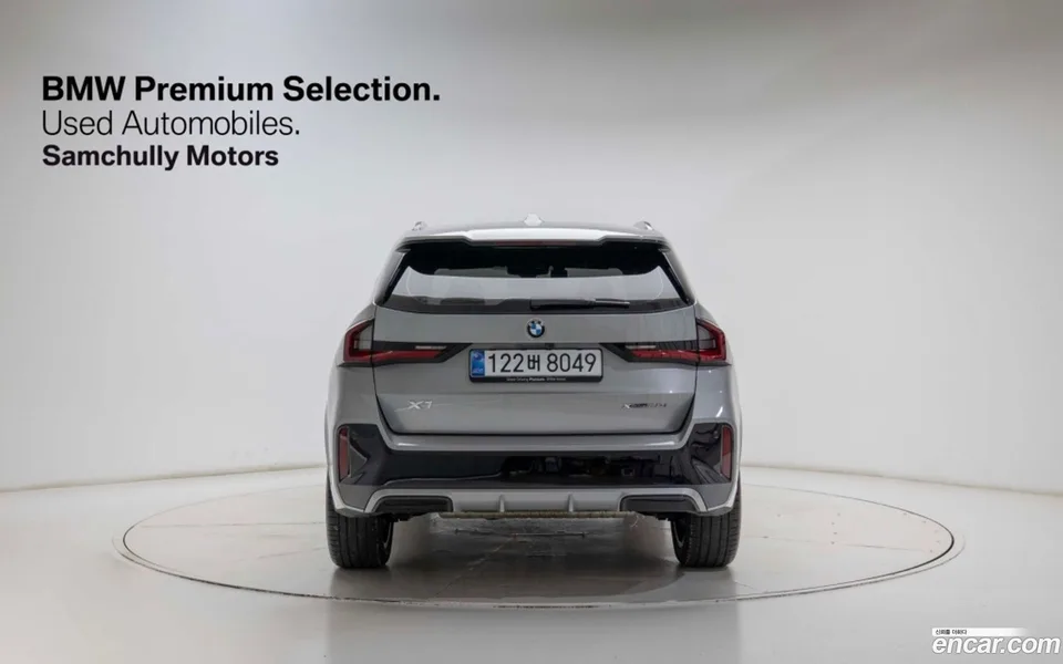 BMW X1 xDrive 20i M 2025 — thumbnail 3