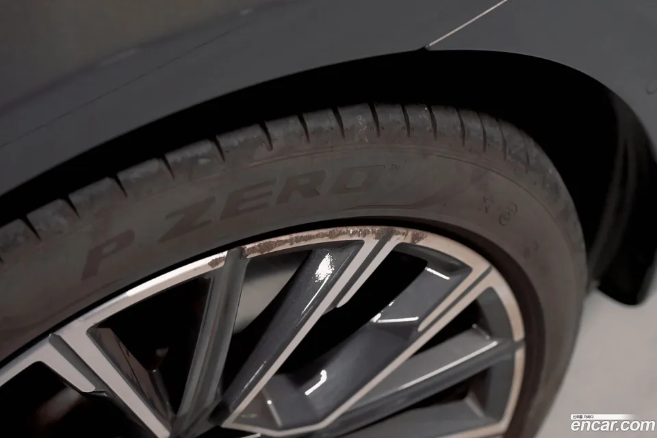 BMW 6 Series GT 630i xDrive M 2024 — thumbnail 4