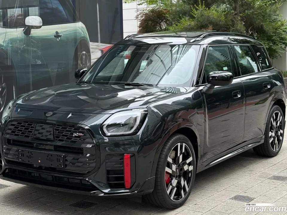 MINI Cooper S Countryman ALL4 JCW 2026 — photo 1, buy with delivery to Moscow