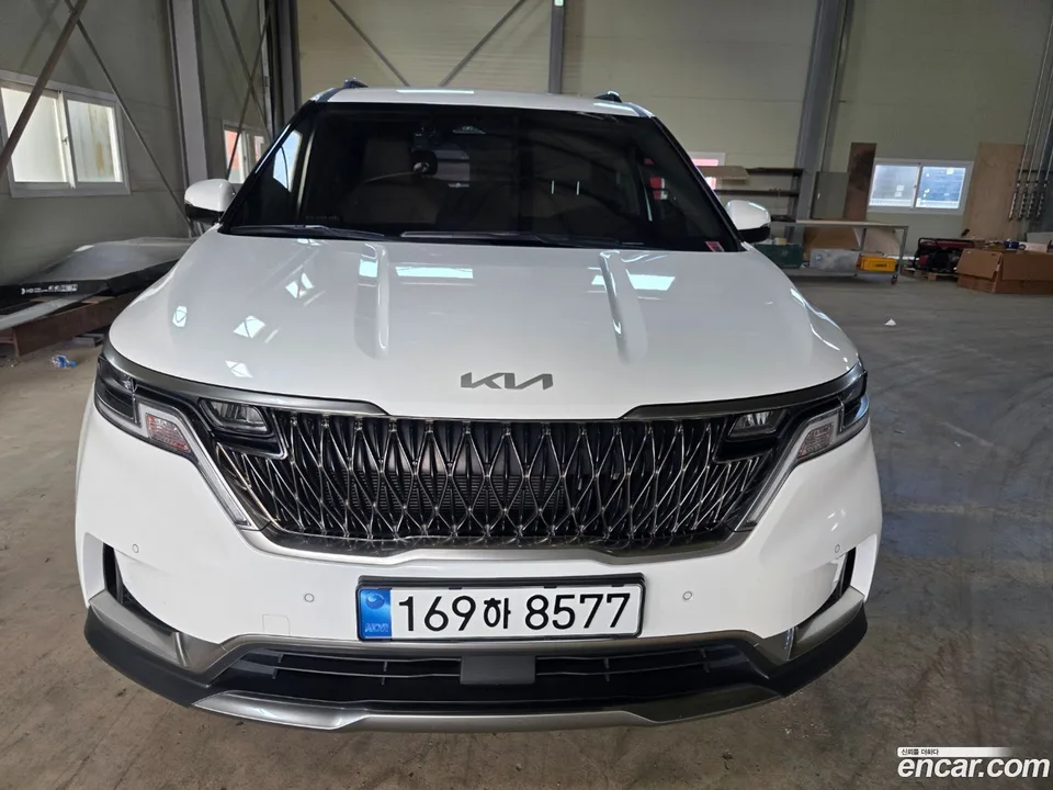 Kia Carnival 9 2022 — thumbnail 3
