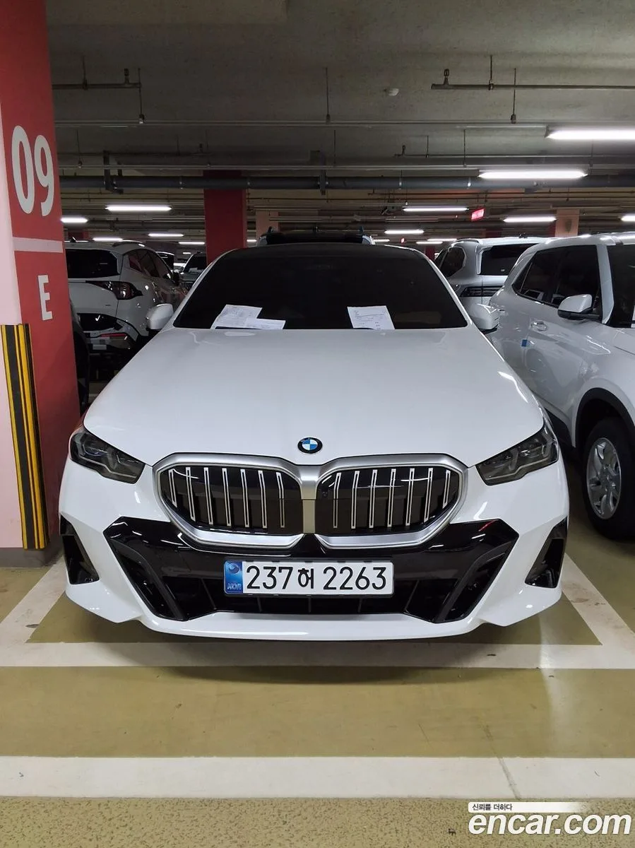BMW 5 Series 520i M 2026 — thumbnail 5