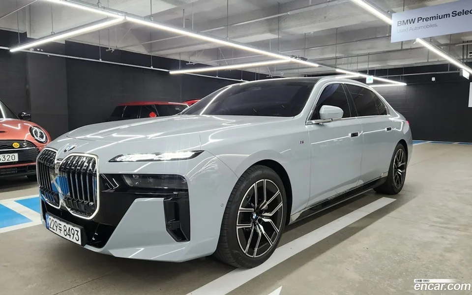 BMW 7 Series 740d xDrive M 2025 — photo 1, buy with delivery to Moscow