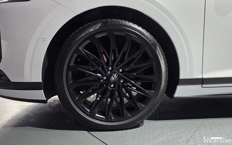 Hyundai Grandeur Hybrid 2023 — thumbnail 2