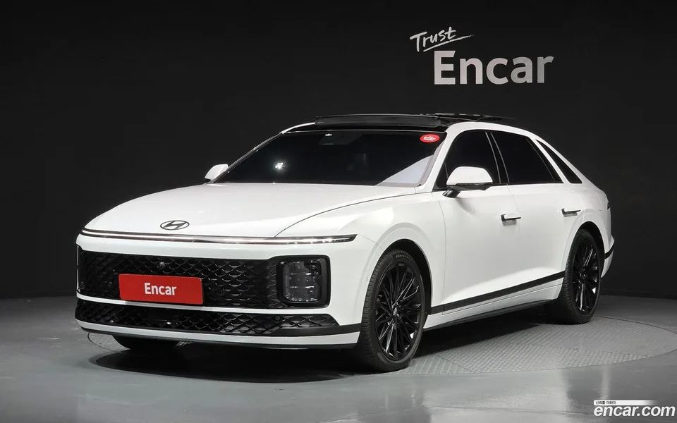 Hyundai Grandeur Hybrid 2023 — photo 1, buy with delivery to Moscow