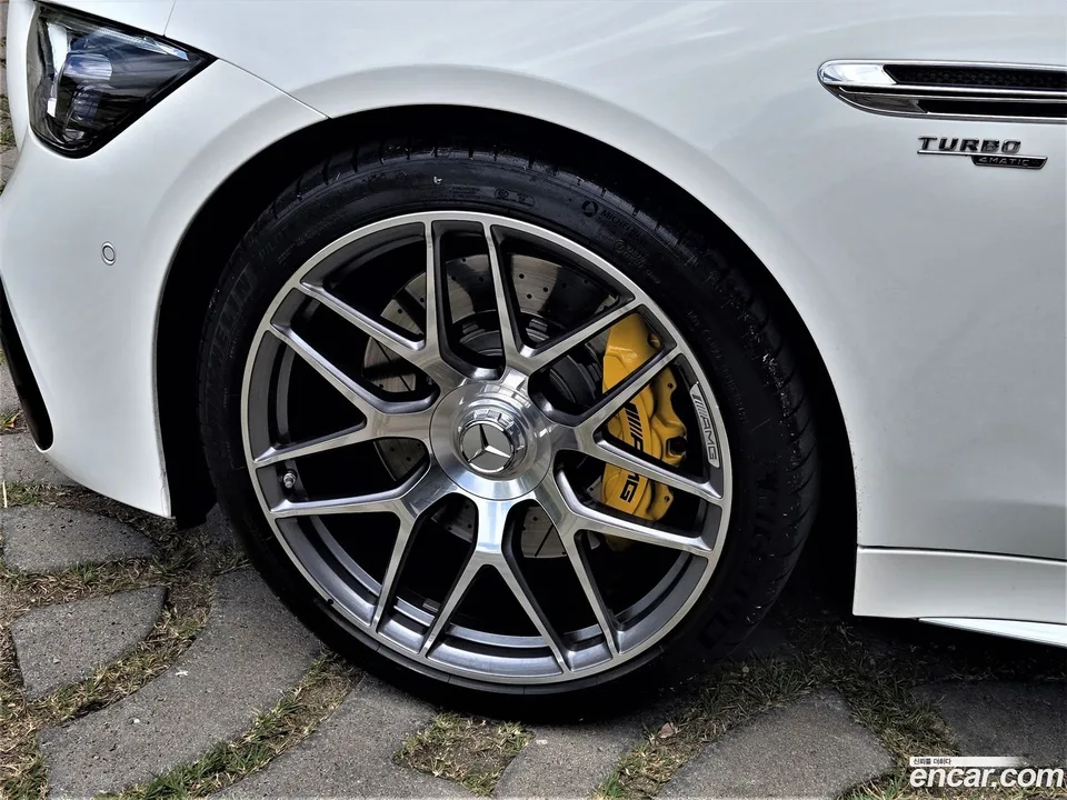 Mercedes-Benz AMG GT 4 43 4MATIC+ 2023 — thumbnail 2