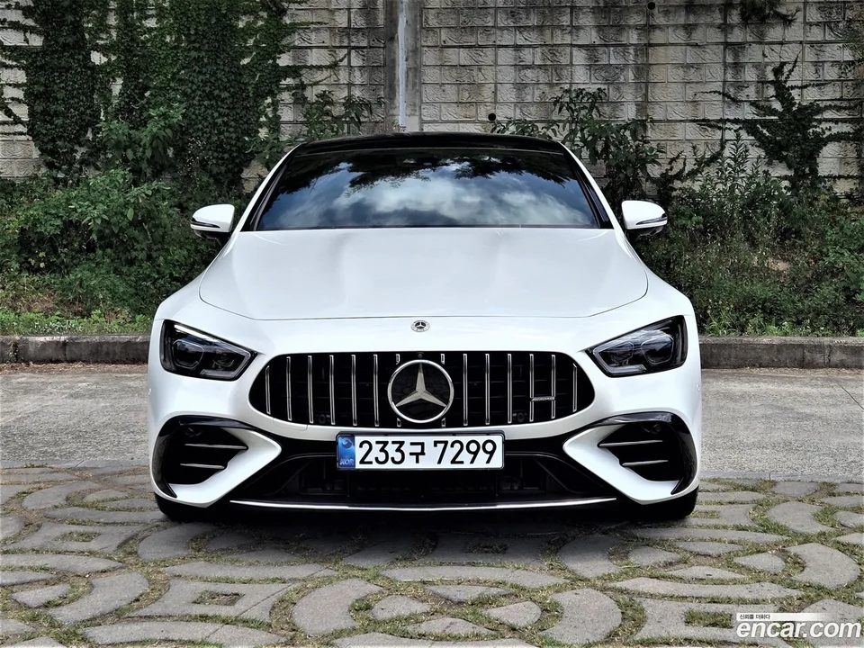 Mercedes-Benz AMG GT 4 43 4MATIC+ 2023 — thumbnail 3