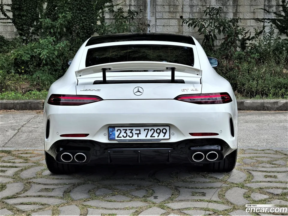 Mercedes-Benz AMG GT 4 43 4MATIC+ 2023 — thumbnail 4