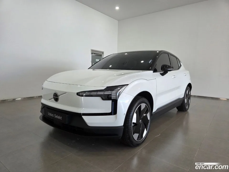 Volvo EX30 2025 — photo 1, buy with delivery to Moscow