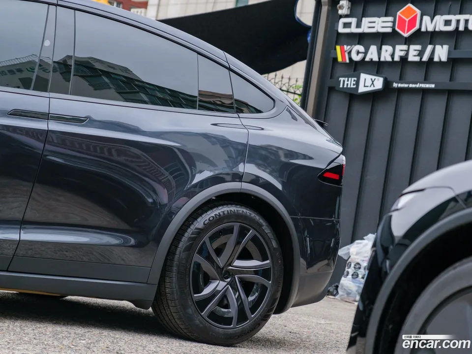 Tesla Model X AWD 2026 — thumbnail 2