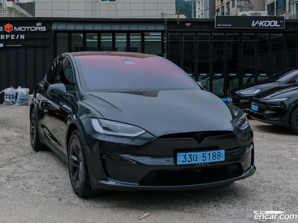 Tesla Model X AWD 2026 — photo 1, buy with delivery to Moscow