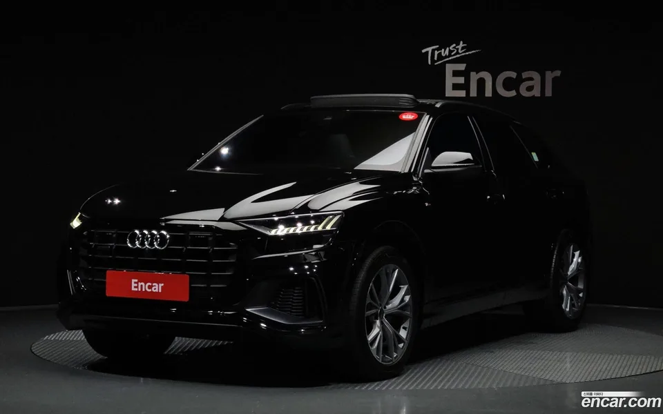 Audi Q8 (4M) 55 TFSI 2022 — photo 1, buy with delivery to Moscow
