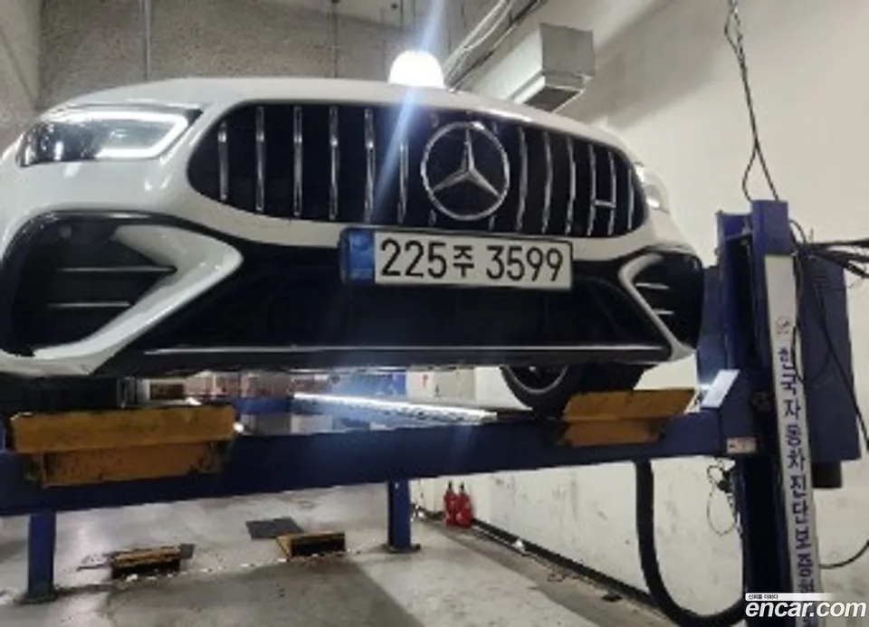 Mercedes-Benz AMG GT 4 43 4MATIC+ 2023 — photo 1, buy with delivery to Moscow