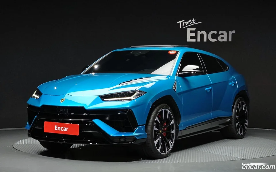Lamborghini Urus 4.0 V8 S 2024 — photo 1, buy with delivery to Moscow