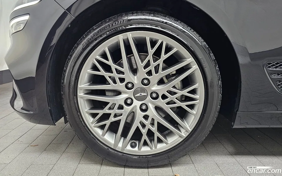 Genesis G70 2.0T 2WD 2022 — thumbnail 2
