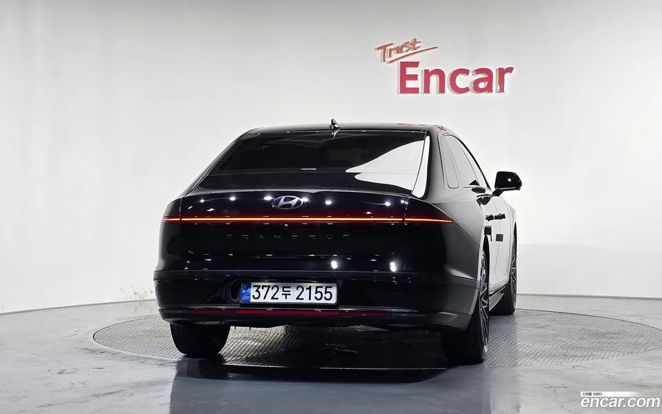 Hyundai Grandeur Hybrid 2023 — thumbnail 4