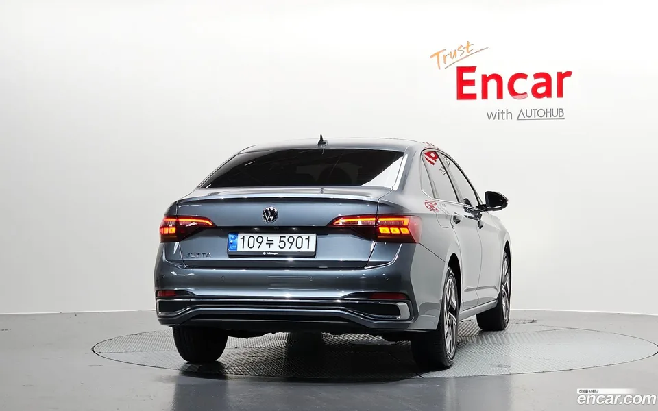 Volkswagen Jetta 1.5 TSI 2023 — thumbnail 4