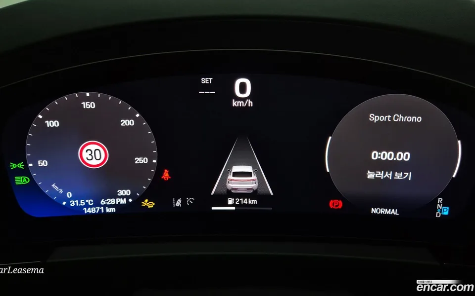 Porsche Macan Electric 4 2025 — thumbnail 2