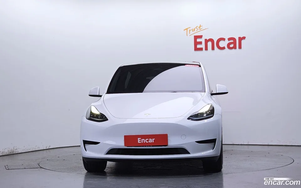 Tesla Model Y RWD 2023 — thumbnail 3