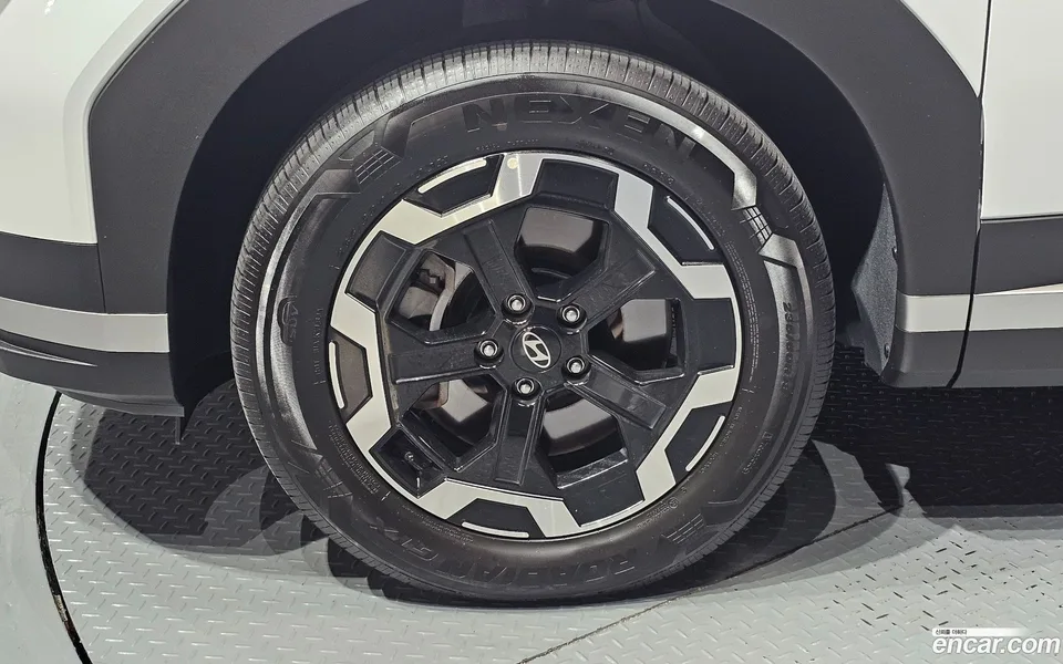 Hyundai SantaFe 2.5T 2WD 2025 — thumbnail 5
