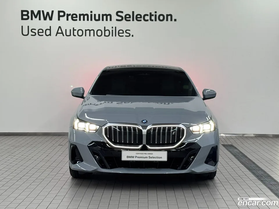 BMW i5 eDrive 40 M 2026 — thumbnail 3