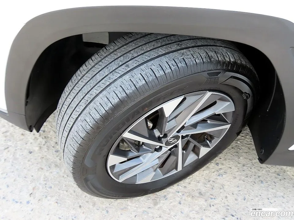 Hyundai Tucson 1.6 2WD 2023 — thumbnail 2
