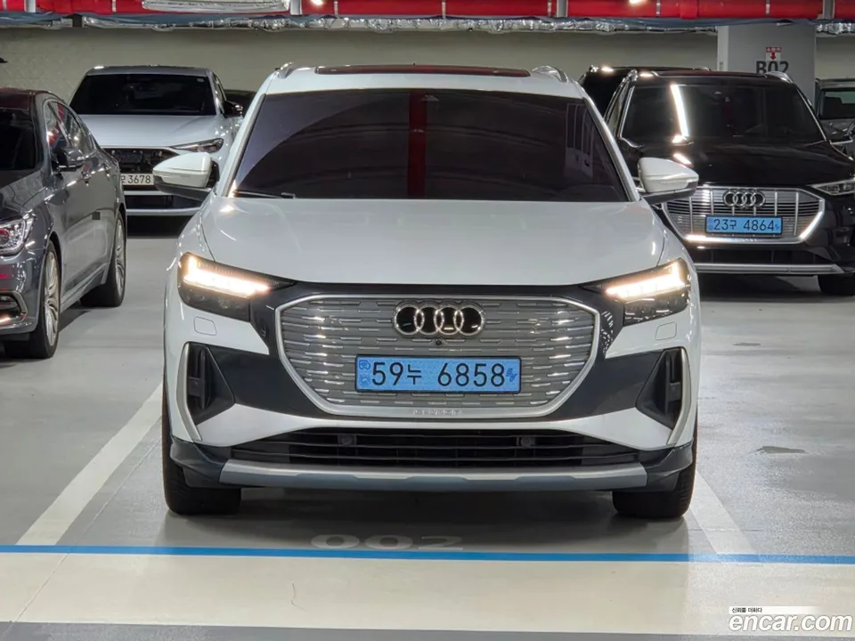 Audi Q4 e-tron 40 2022 — thumbnail 3