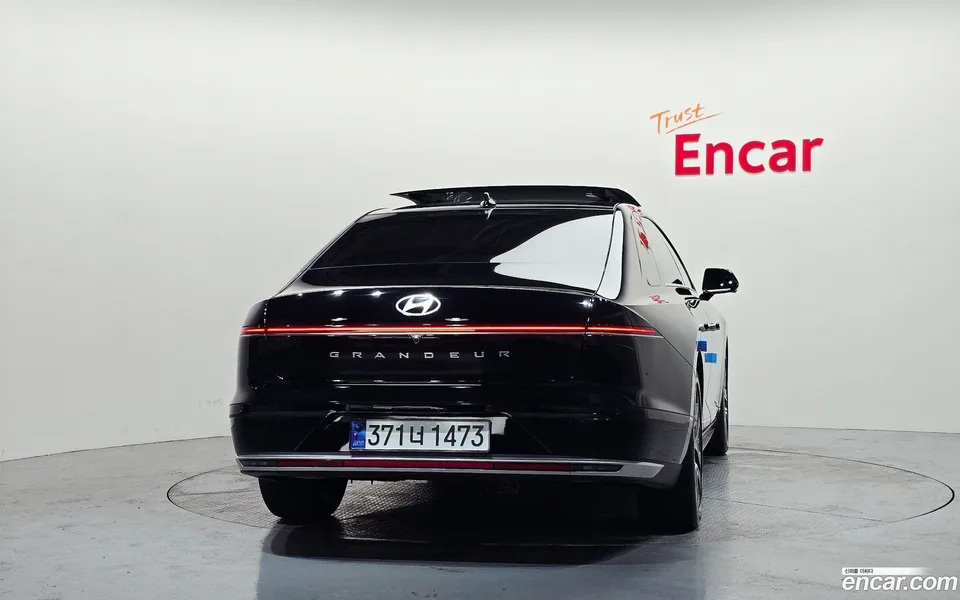 Hyundai Grandeur Hybrid 2023 — thumbnail 4
