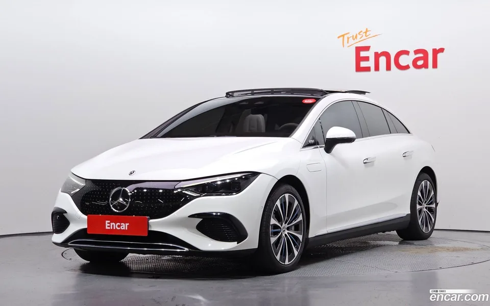Mercedes-Benz EQE EQE350+ 2022 — photo 1, buy with delivery to Moscow