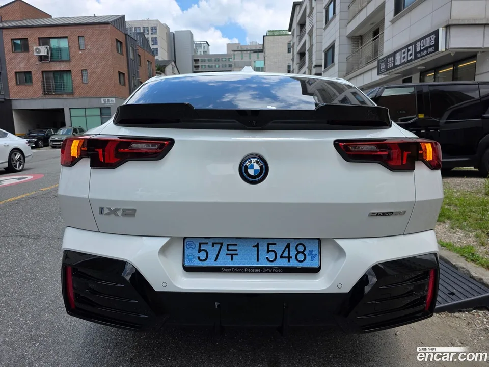BMW iX2 eDrive 20 M 2026 — thumbnail 5