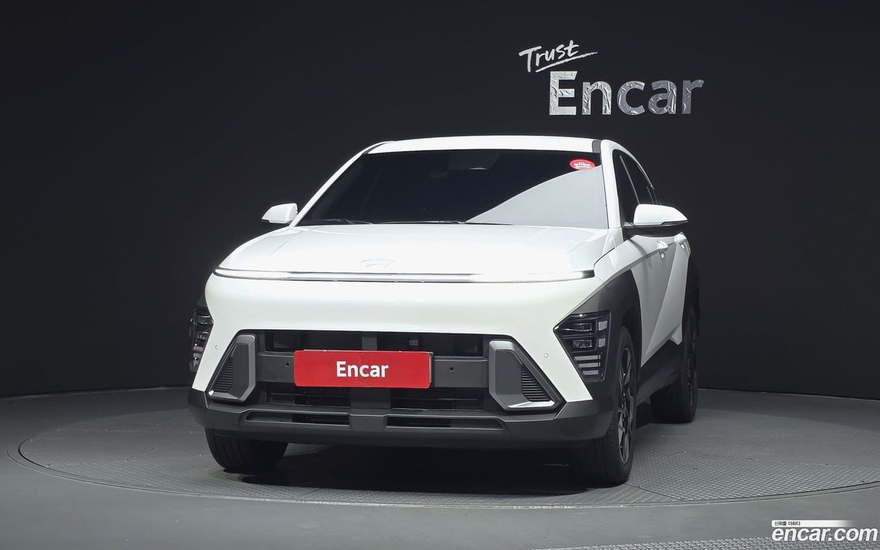 Hyundai Kona Hybrid 2025 — 3