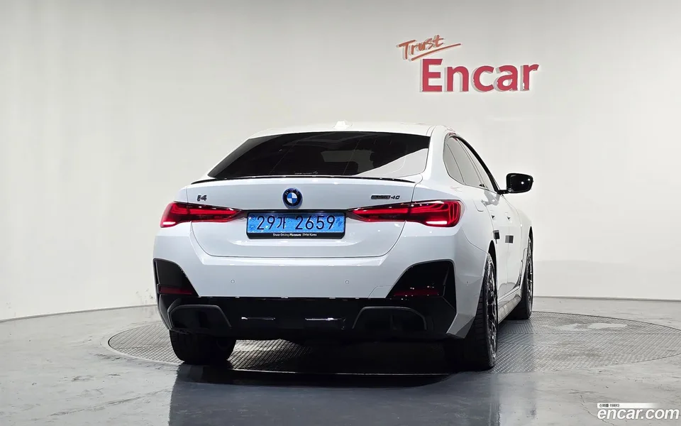 BMW i4 eDrive40 M 2025 — thumbnail 4