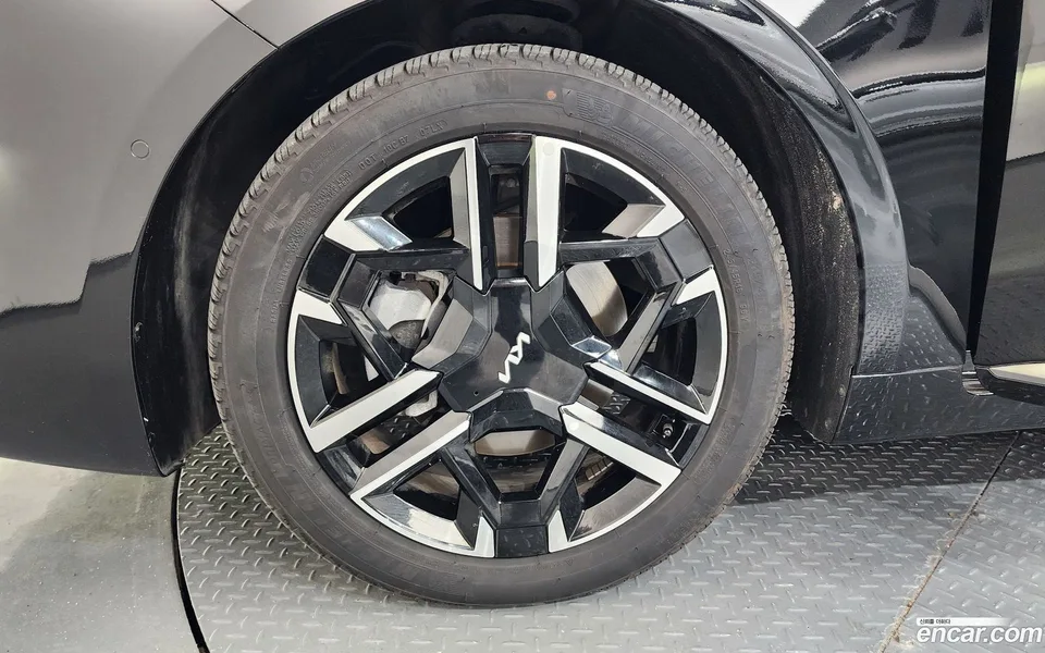 Kia K8 Hybrid 2025 — thumbnail 2