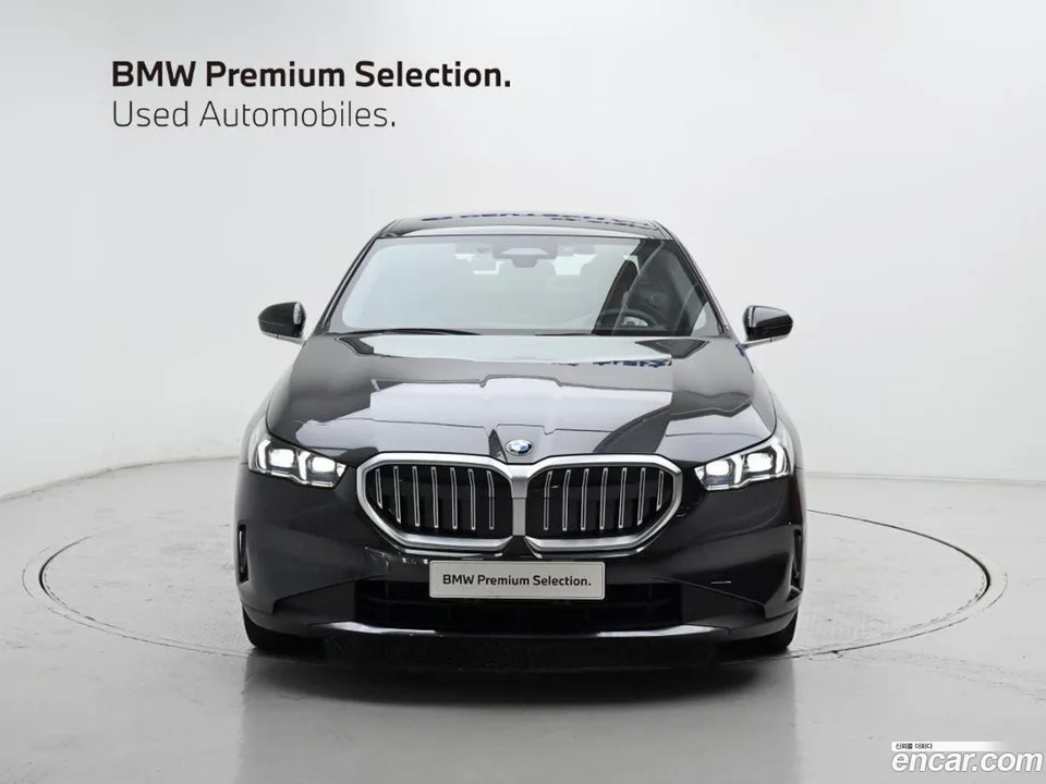 BMW 5 Series 523d 2025 — thumbnail 3