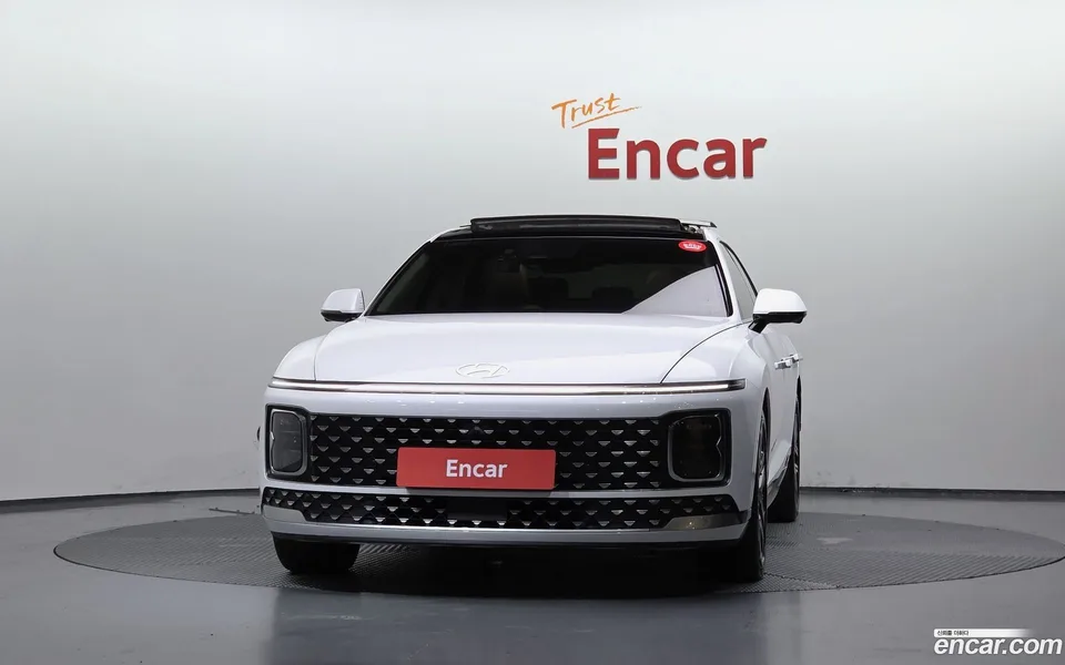 Hyundai Grandeur 2.5 2WD 2023 — thumbnail 3