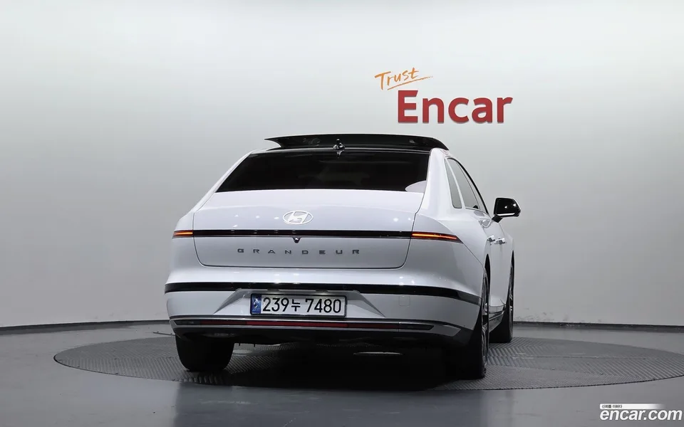 Hyundai Grandeur 2.5 2WD 2023 — thumbnail 4