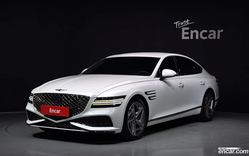 Genesis G80 2.5 AWD 2022 — photo 1, buy with delivery to Moscow