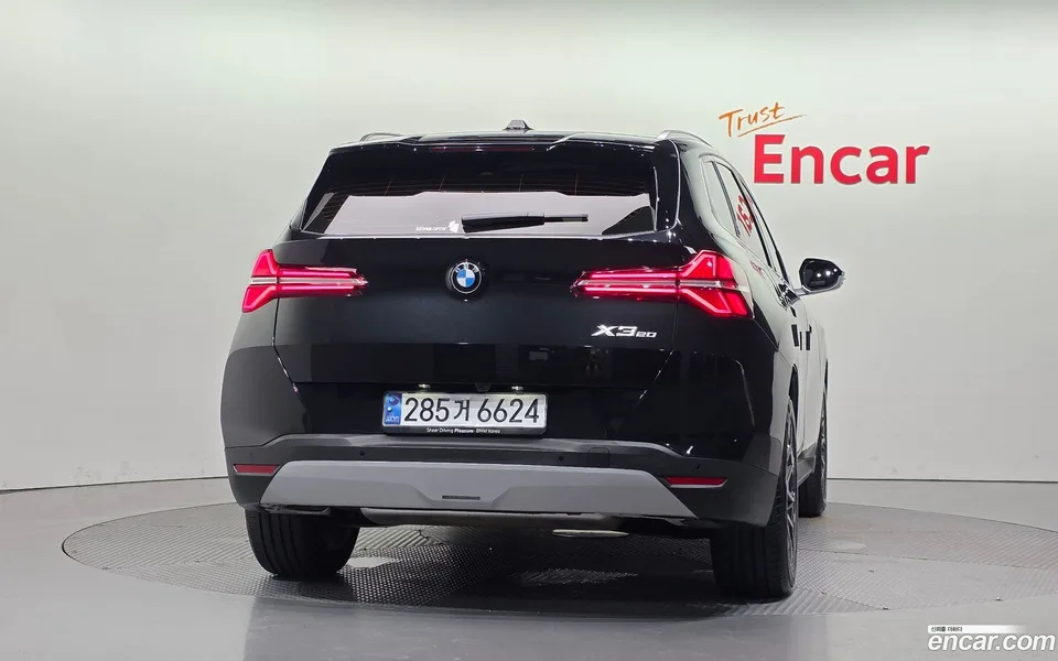 BMW X3 xDrive 20 2025 — thumbnail 4