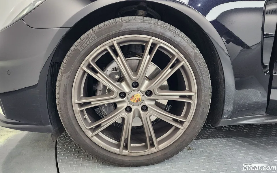Porsche Panamera (971) 2.9 AWD 2023 — thumbnail 2