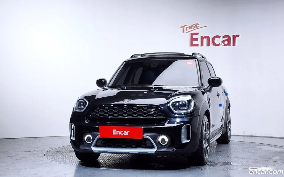MINI Cooper S Countryman ALL4 2023 — thumbnail 3