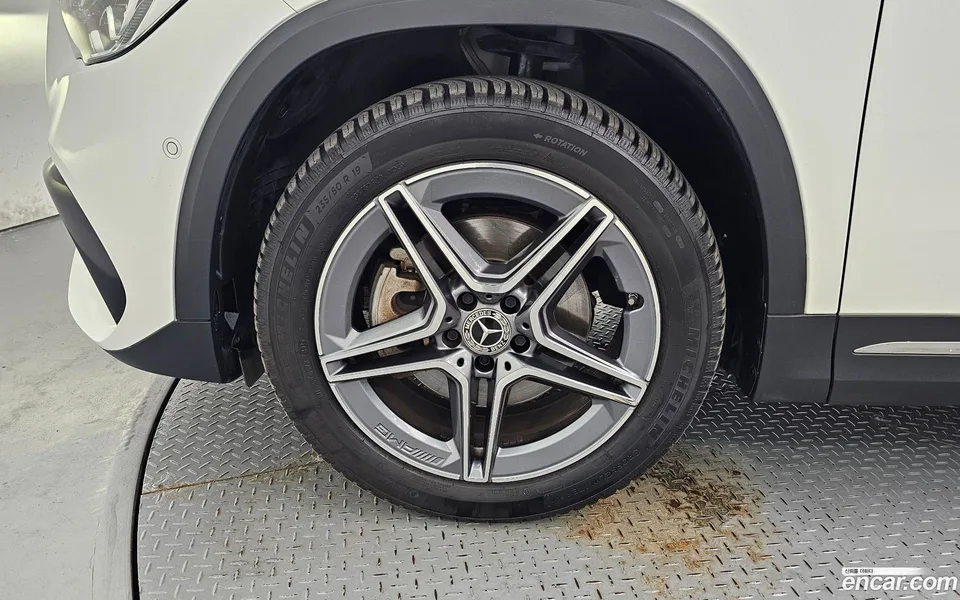 Mercedes-Benz GLA-Class GLA250 4MATIC 2022 — thumbnail 2