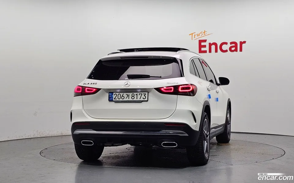 Mercedes-Benz GLA-Class GLA250 4MATIC 2022 — thumbnail 4