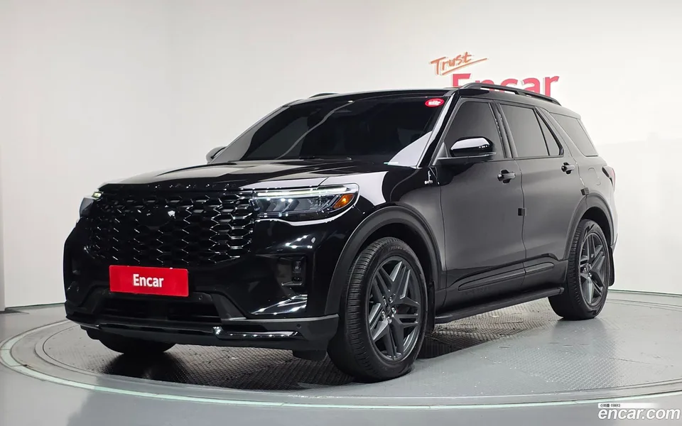 Ford Explorer 2.3 ST- 4WD 2025 — photo 1, buy with delivery to Moscow